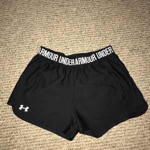 UNDER ARMOUR SHORTS